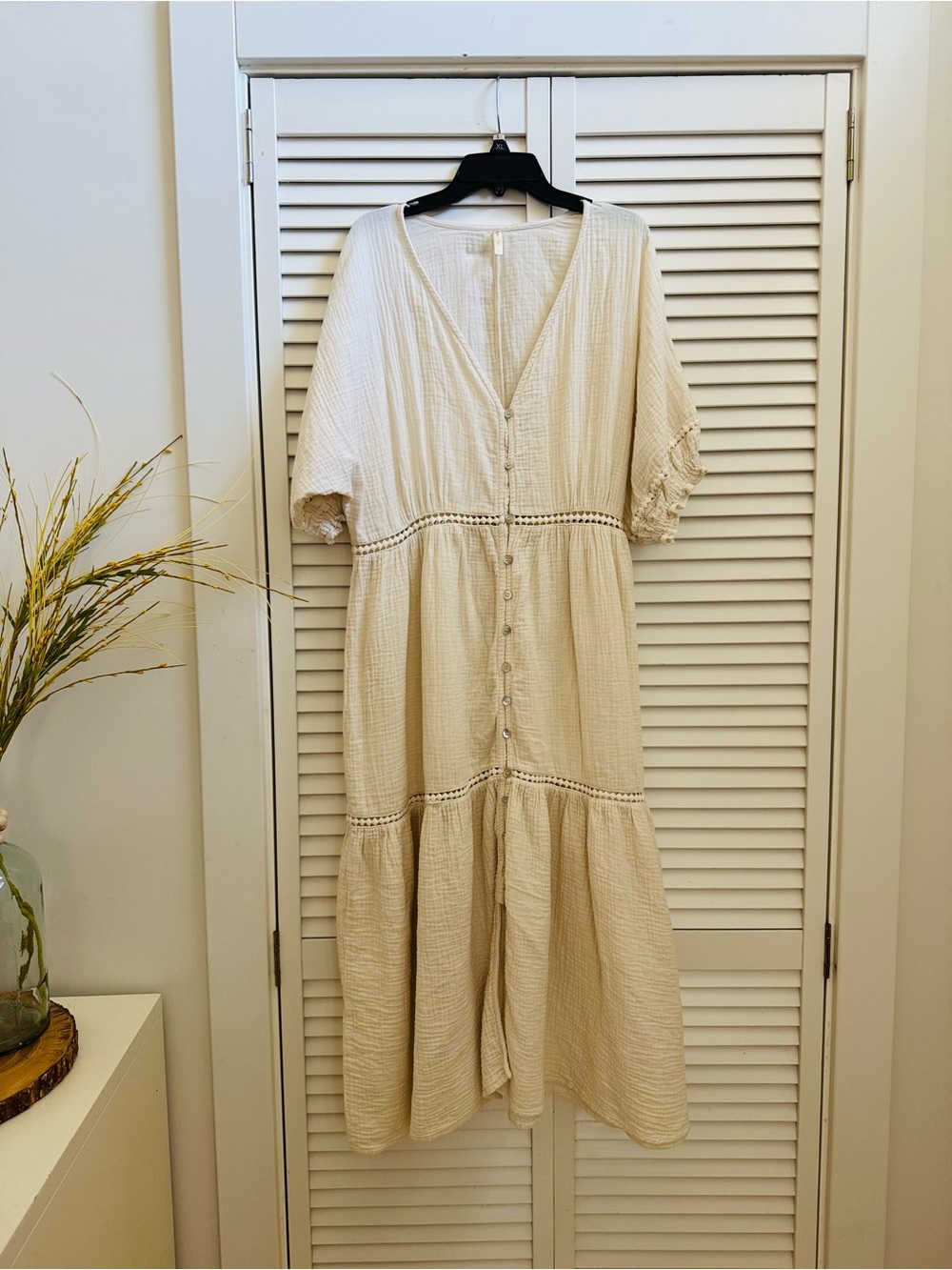 Rylee + Cru Cream Button-Front Maxi Dress